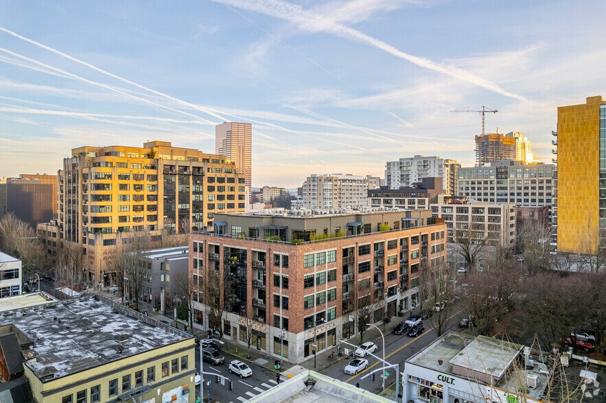 More Photos Of 1122 NW Glisan St, Portland Apartments For Lease