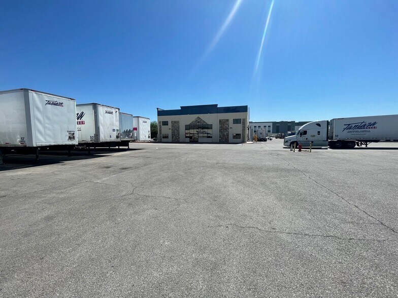 More Photos Of 3741 Civic Center Dr, North Las Vegas Industrial For Lease