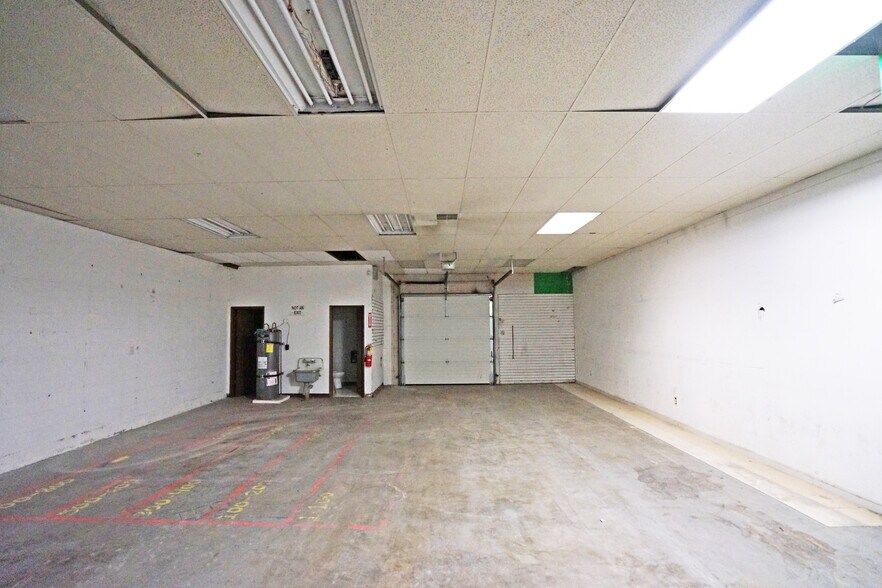 More Photos Of 3001 Main St, Union Gap Freestanding For Lease