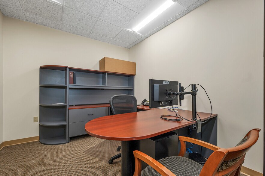 More Photos Of 231 Sutton St, North Andover Medical For Sale