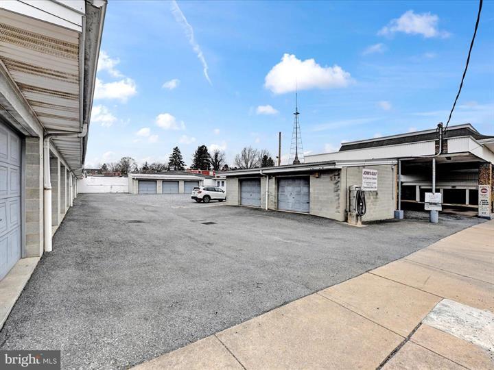 More Photos Of , Lancaster Unknown For Sale