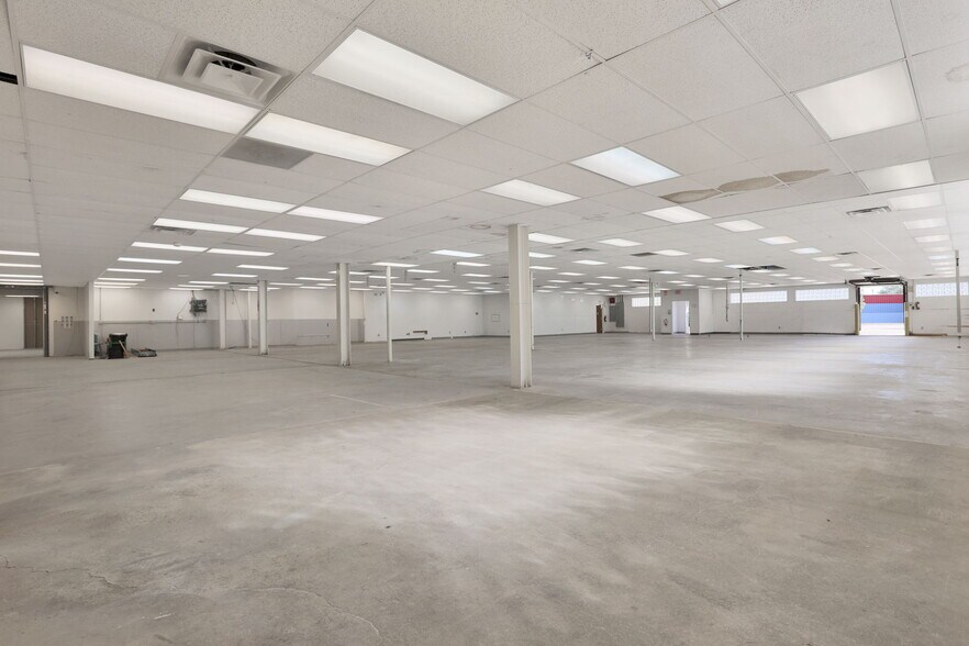 More Photos Of 799 N Hague Ave, Columbus Warehouse For Lease