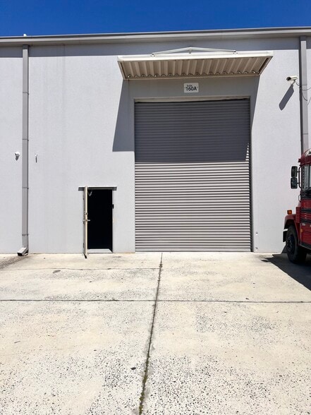 More Photos Of 6457 Hazeltine National Dr, Orlando Warehouse For Sale