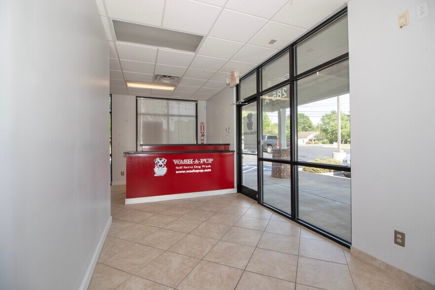 More Photos Of 285 N Main St, Troutman General Retail For Lease