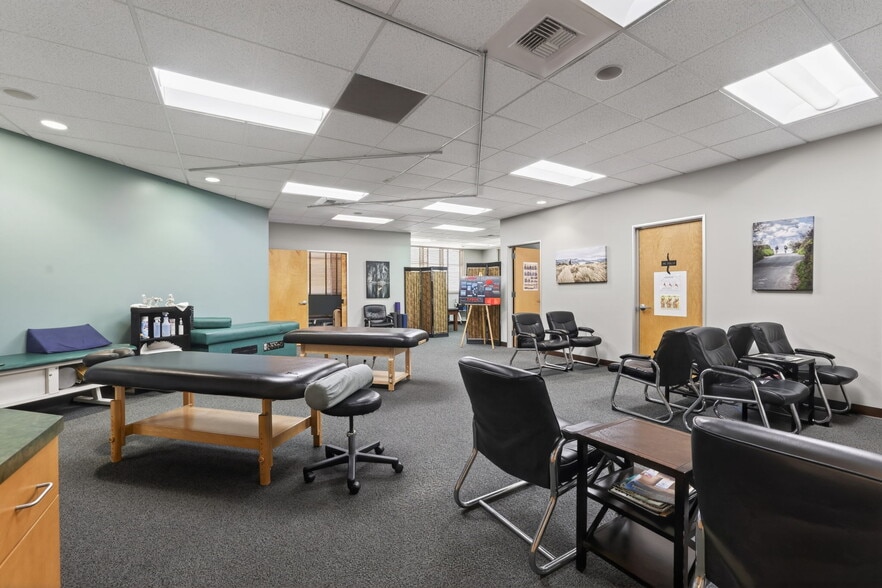 More Photos Of 2354 Maritime Dr, Elk Grove Office For Sale