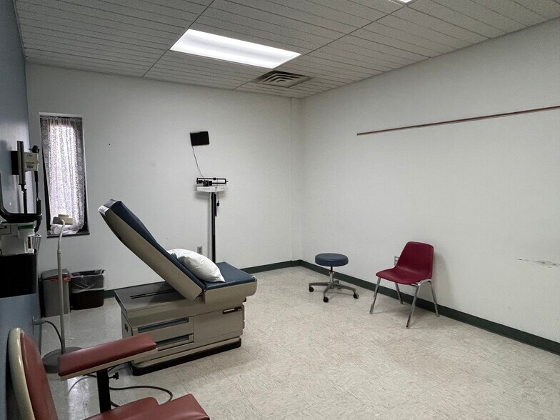 More Photos Of 214 State St, Schenectady Office For Lease