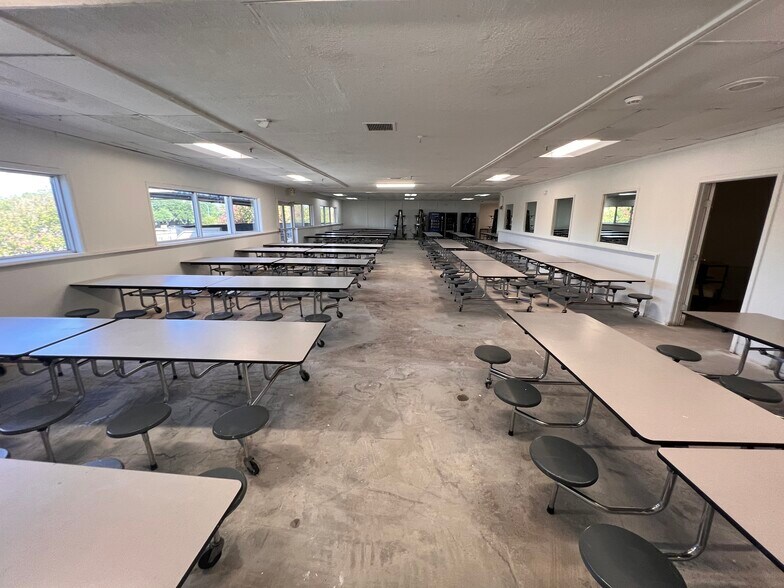 More Photos Of 9009 Boone Rd, Houston Assisted Living For Lease