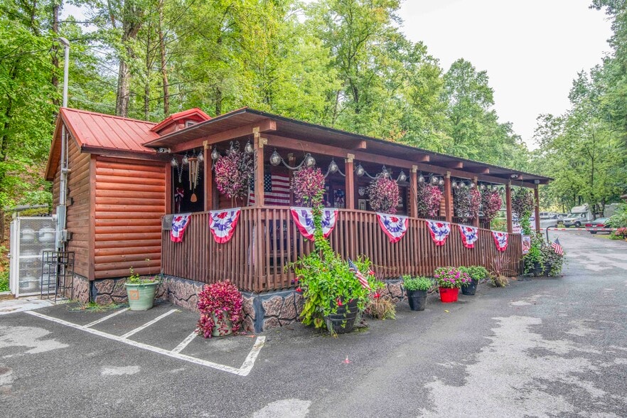 More Photos Of 251 Spring Valley Rd, Pigeon Forge Trailer Camper Park For Sale