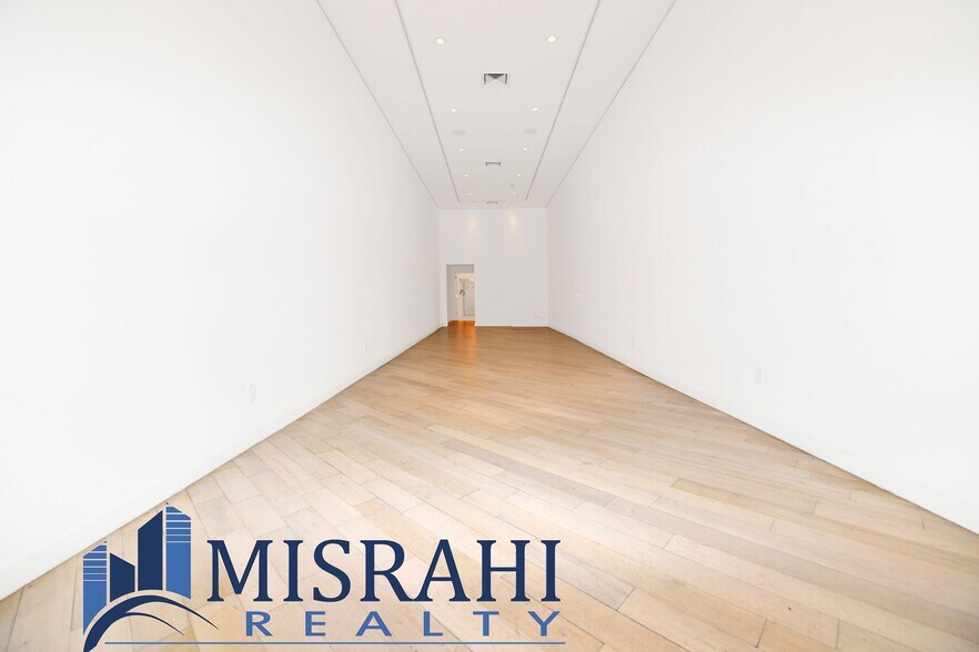 More Photos Of 181 Orchard St, New York Storefront Retail Office For Lease