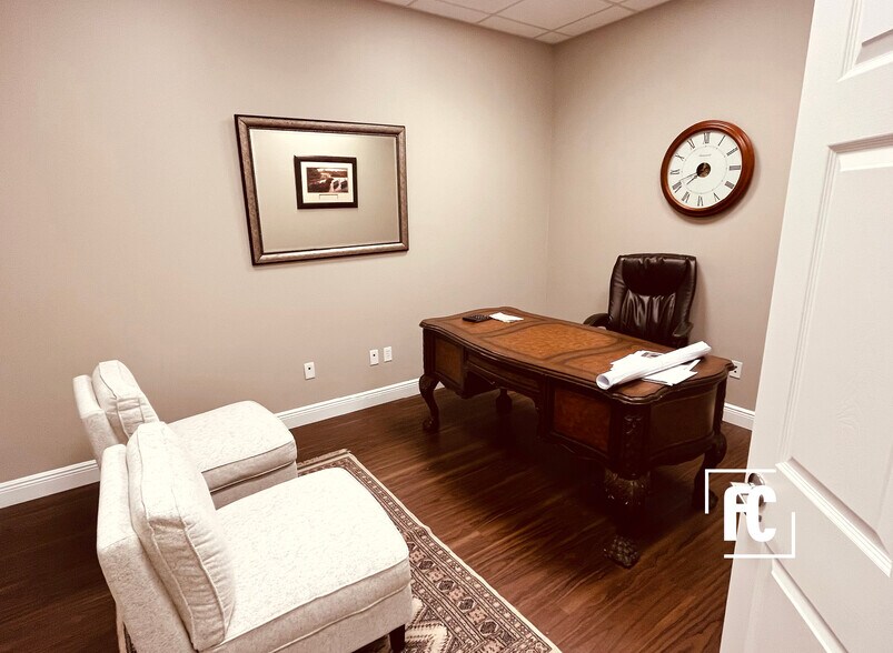 More Photos Of 2662-2698 SE Willoughby Blvd, Stuart Office For Sale