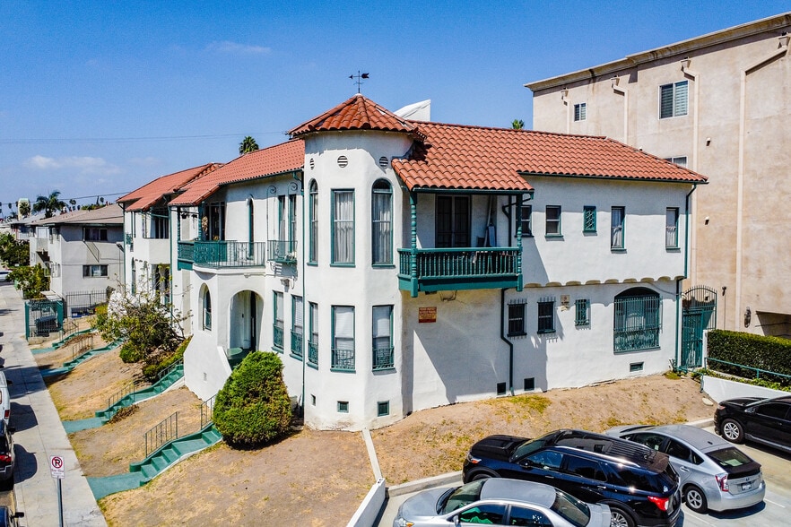More Photos Of , Los Angeles Multifamily For Sale