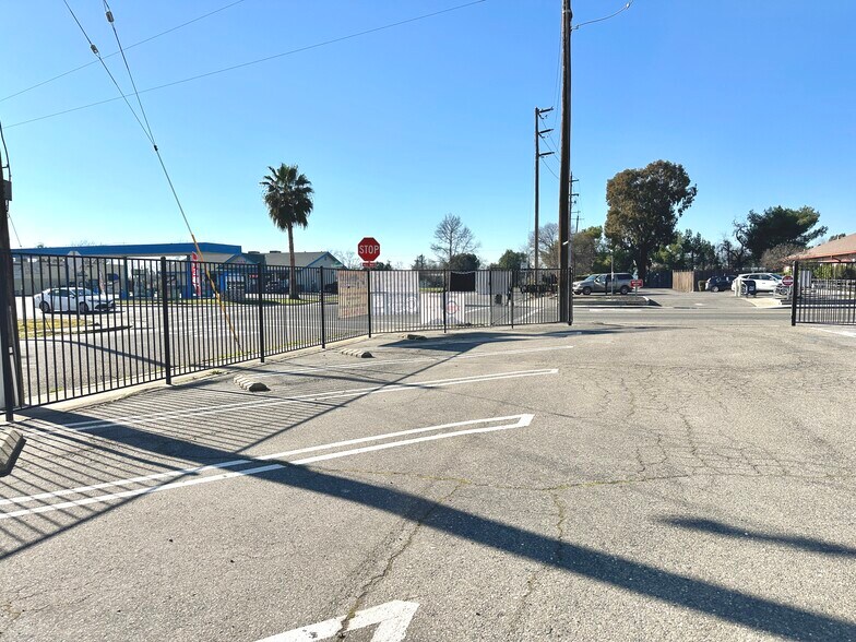 More Photos Of 4979 Olivehurst Ave, Olivehurst General Retail For Sale