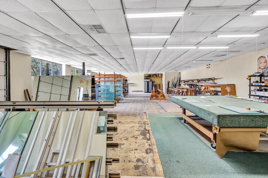 More Photos Of 516 Pearman Dairy Rd, Anderson Freestanding For Sale