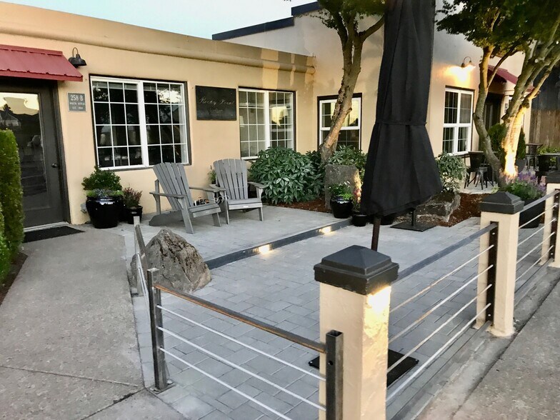 More Photos Of 258 N Kutch St, Carlton Storefront For Sale