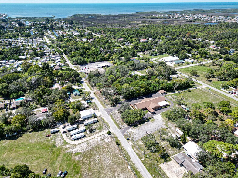 More Photos Of 14825 US Highway 19, Hudson Service For Sale