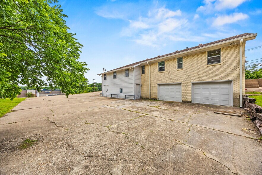 More Photos Of 2306 Ridge Rd, Rockwall Medical For Sale