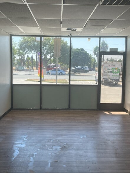 More Photos Of 1419-1439 Crowell St, Livingston Freestanding For Lease