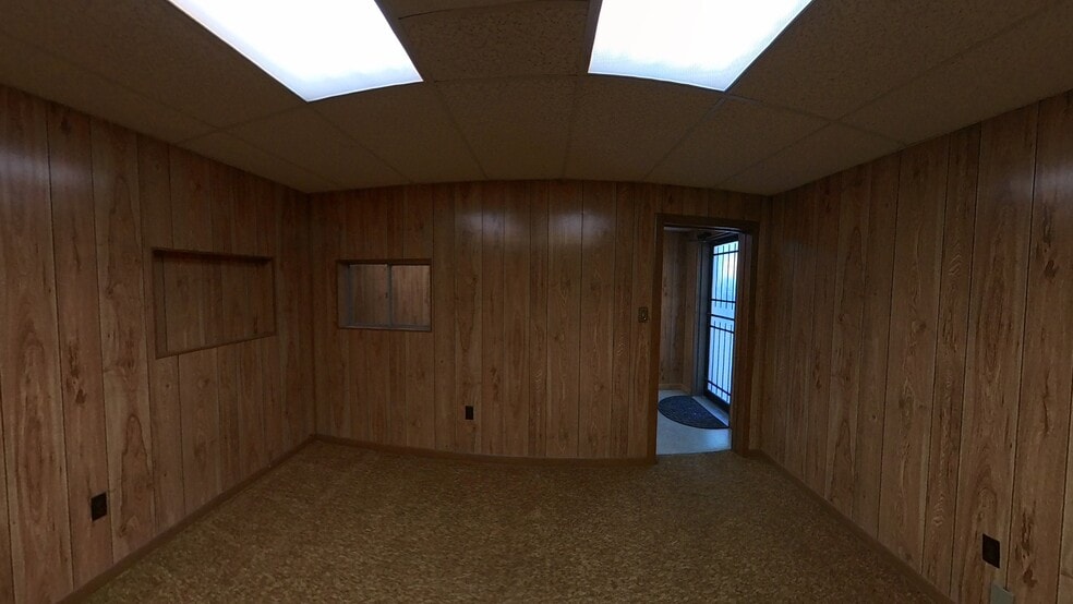 More Photos Of 14826 Yarberry St, Houston Warehouse For Sale