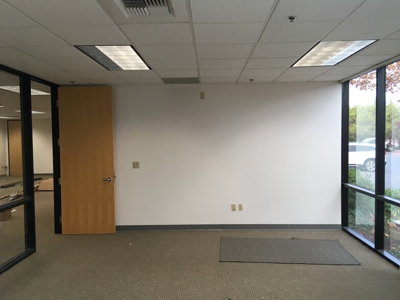 More Photos Of 2360 E Bidwell St, Folsom Medical For Lease
