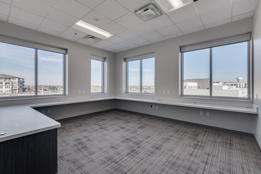 More Photos Of 4650 President George Bush Hwy, Sachse Medical For Lease