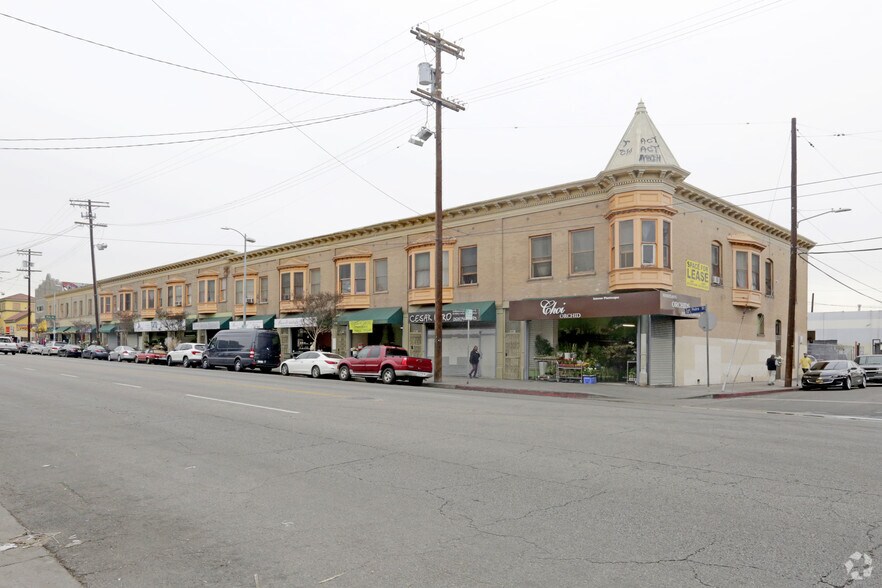 More Photos Of 722-748 1/2 San Pedro St, Los Angeles Apartments For Lease