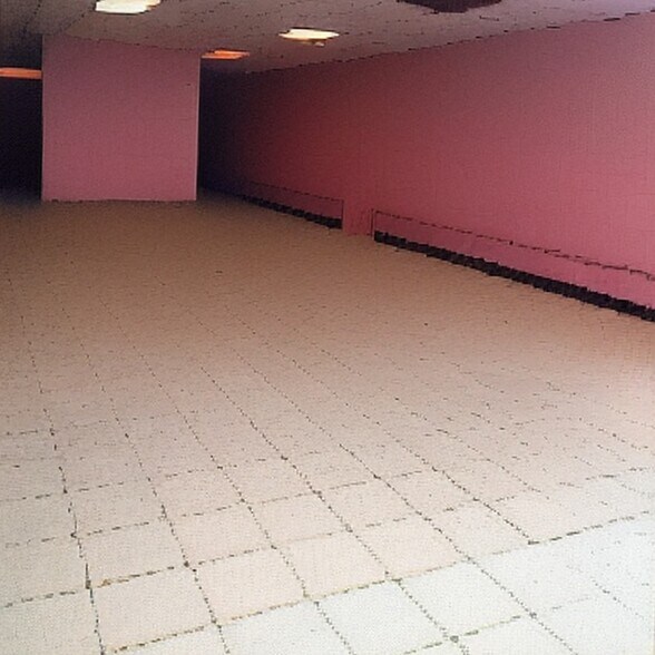 More Photos Of 230 E Blackstock Rd, Spartanburg Freestanding For Lease