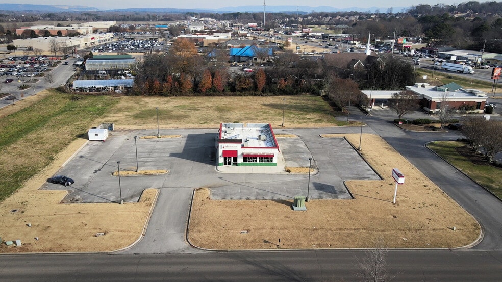More Photos Of 2007 Hughes Rd, Madison Fast Food For Sale