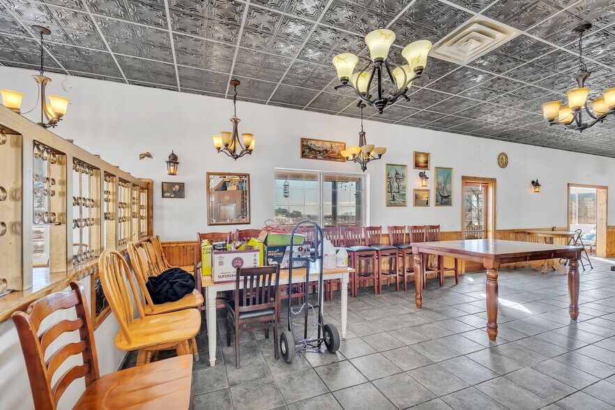 More Photos Of 11 Primrose St, Palmer Lake Restaurant For Sale