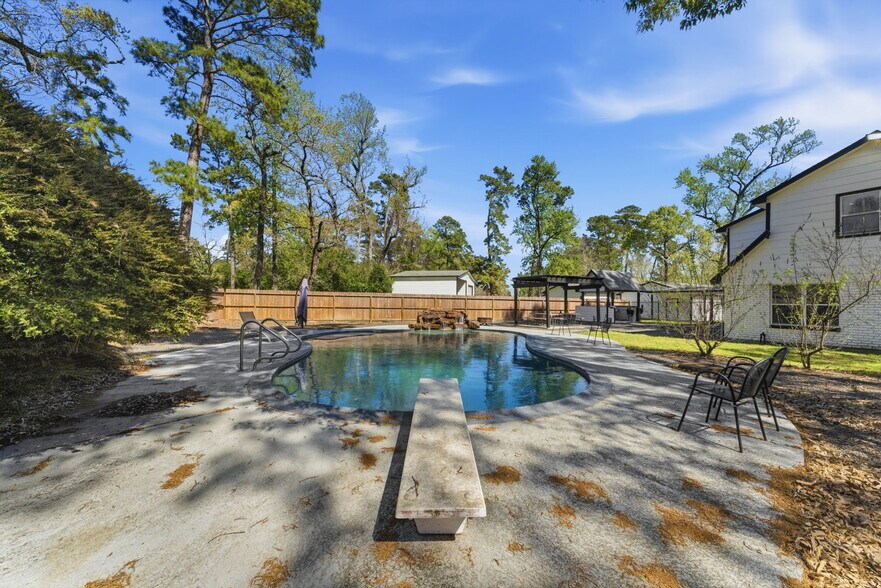 More Photos Of 8526 Oakwood Dr, Magnolia Land For Sale