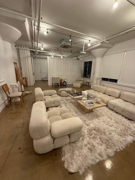 More Photos Of 120 E 8th St, Los Angeles Loft Creative Space For Lease
