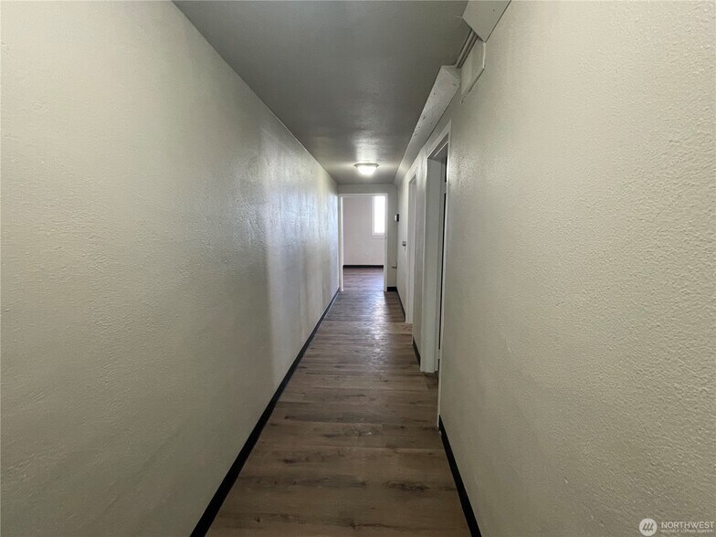 More Photos Of 310 Main st, Granger General Retail For Sale