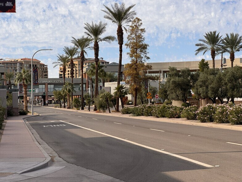 More Photos Of 4260 N Drinkwater Blvd, Scottsdale Freestanding For Lease