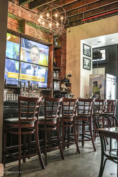 More Photos Of 510 N Franklin St, Tampa Loft Creative Space For Sale