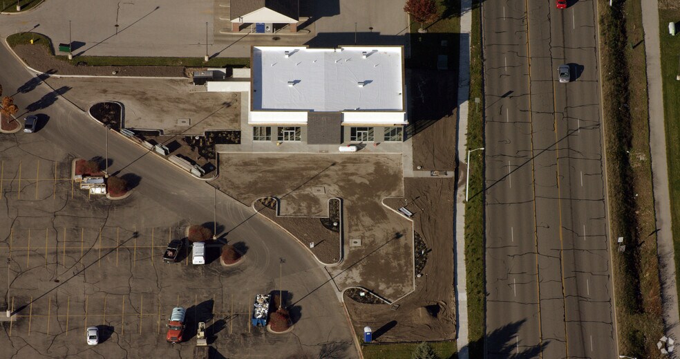 More Photos Of 5251 Harvey St, Norton Shores General Retail For Sale