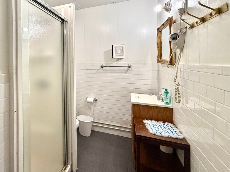 More Photos Of 5085 Route 23A, Haines Falls Flex For Sale