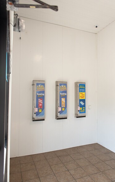 More Photos Of 3425 N Main St, High Point Carwash For Sale