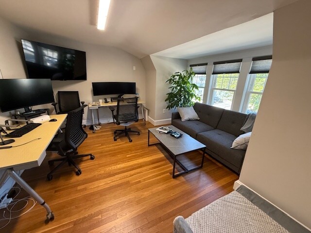 More Photos Of 462-468 Washington St, Wellesley Storefront Retail Office For Lease