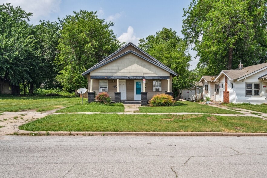 More Photos Of 2123 W Park Pl, Oklahoma City Specialty For Sale