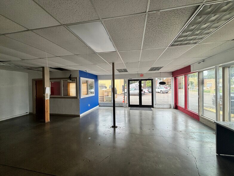 More Photos Of 2618 Cherry Ave NE, Salem Industrial For Sale