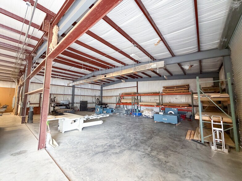 More Photos Of 3642 Bacor Rd, Houston Warehouse For Sale