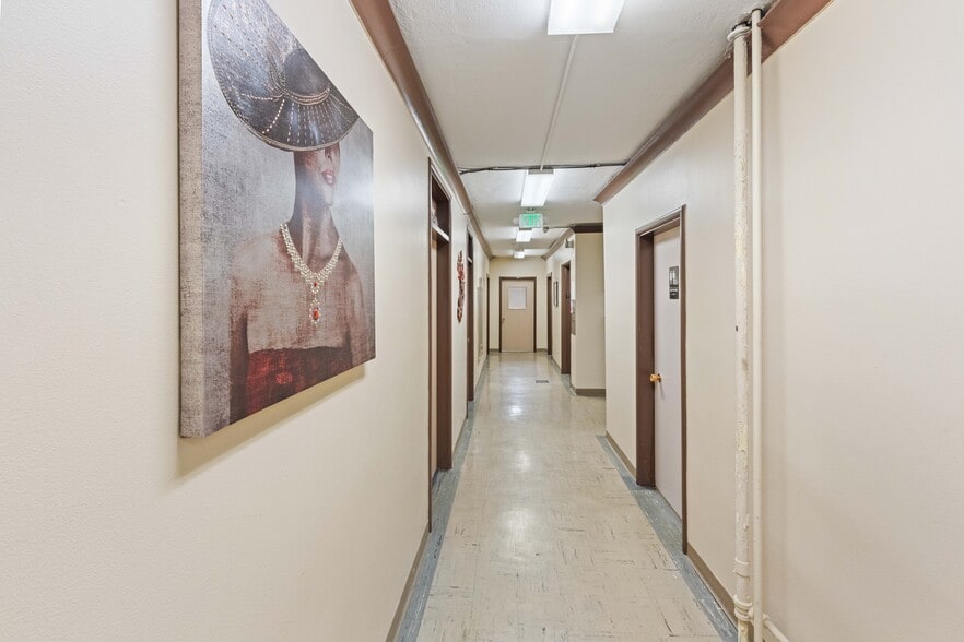 More Photos Of 340 Central Ave, Coos Bay Medical For Lease