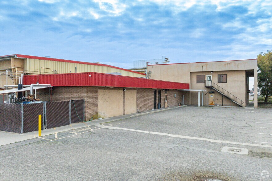 More Photos Of 1025 E Bardsley Ave, Tulare Warehouse For Sale