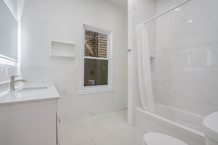 More Photos Of 2617 W Fullerton Ave, Chicago Storefront Retail Residential For Sale