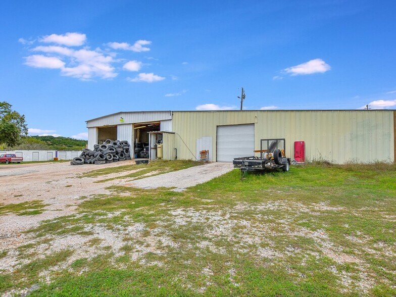 More Photos Of 2791 W State Highway 29, Burnet Auto Repair For Sale