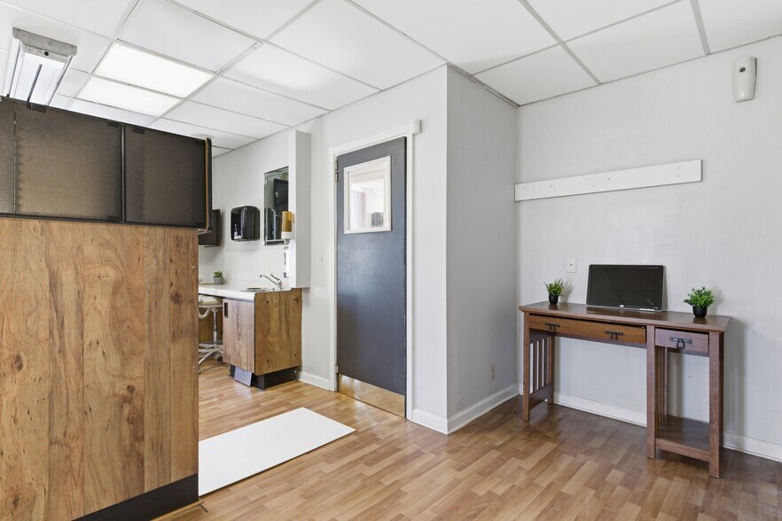 More Photos Of 1910 Virginia Ave, Connersville Healthcare For Sale