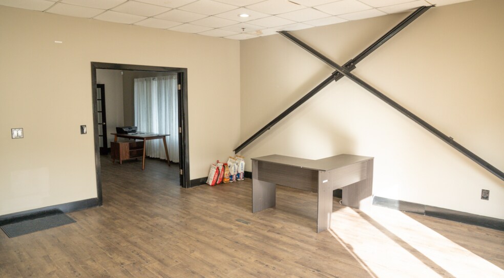 More Photos Of 650 Fairburn Rd SW, Atlanta Distribution For Sale