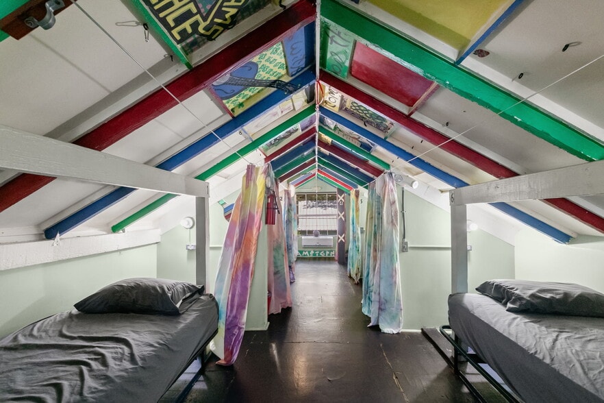 More Photos Of 3109 N Ola Ave, Tampa Hospitality For Sale