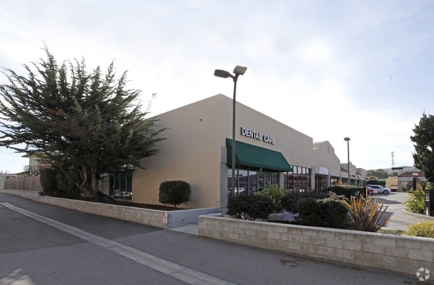 More Photos Of 1130 Fremont Blvd, Seaside Unknown For Lease