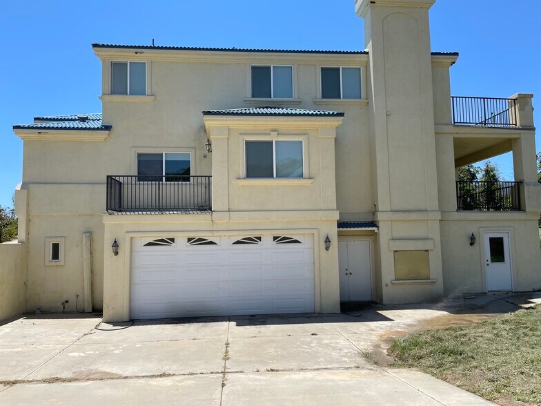 More Photos Of 44952 Vista del Mar, Temecula Winery Vineyard For Sale