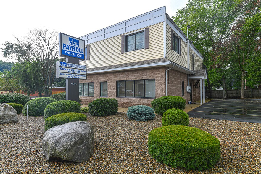 Primary Photo Of 106 Tyngsboro Rd, North Chelmsford Fast Food For Sale